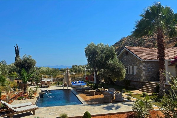 Bodrum Mazı Taş Ev | Sedef Koyu'nda Kiralık Villa ve Apart Odalar