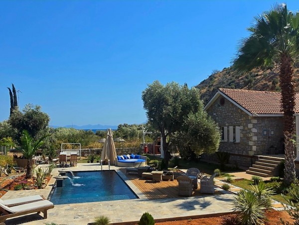 Bodrum Mazı Taş Ev | Sedef Koyu'nda Kiralık Villa ve Apart Odalar